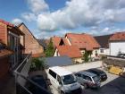 Rustikal mit kleinem Balkon/Terrasse mit Tageslichtbad