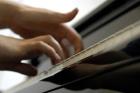 Examinierte Musikpädagogin gibt Klavierunterricht