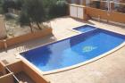 WIFI TRAUMHAFTES NEUBAU APARTMENT MIT POOL UND MEERBLICK FUER 5 PERSONEN