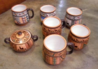 Set aus 6 Kaffee Pots und Zuckerdose Peru