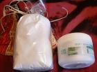 Ideales Geschenke-Set - Aloe Vera Zarte Hautcreme von LR und Basisches Badesalz