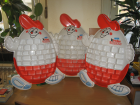 An Verkauf von Ü-Ei-Figuren und mehr