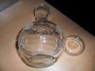 Wunderschöne Weinkarffe aus geschliffenen Glas