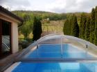 Haus mit Pool und zwei Nebenhäusern in Vinica / Slowakei