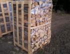 Trockenes Brennholz