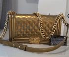 CHANEL 100 ORIGINAL Lackleder Boy Handtasche Original Rechnung
